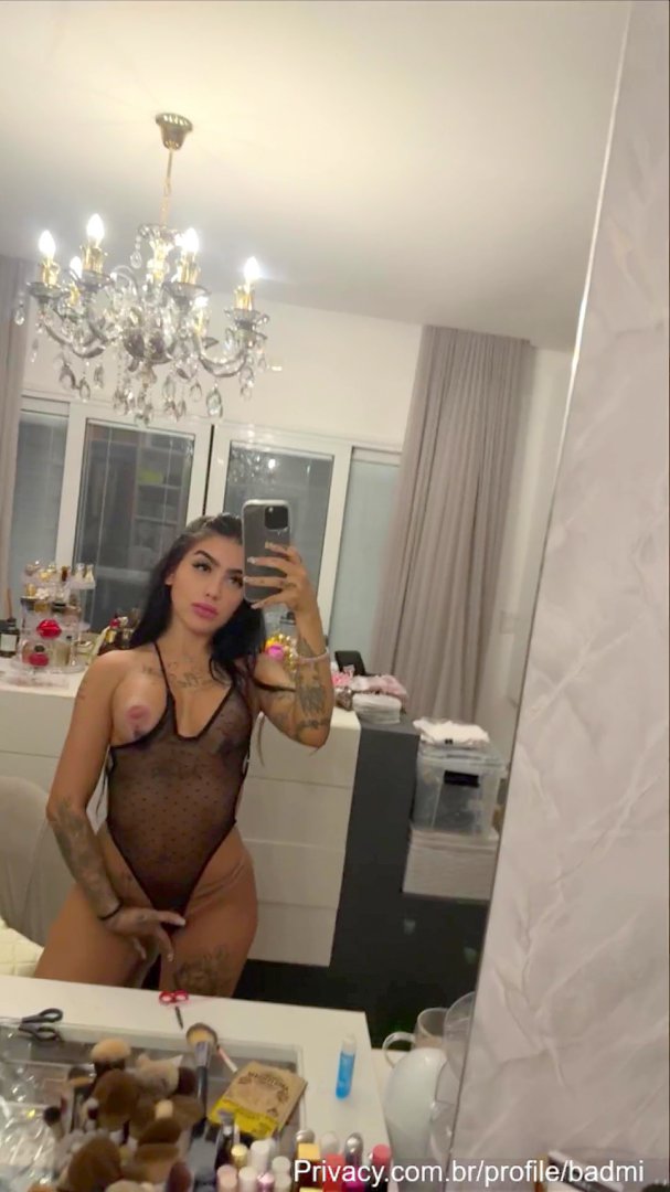 mc mirella nude mirror selfie onlyfans video leaked 2